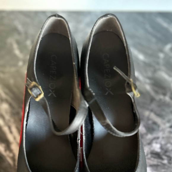 Capezio Women’s Black Heel - Picture 11 of 16